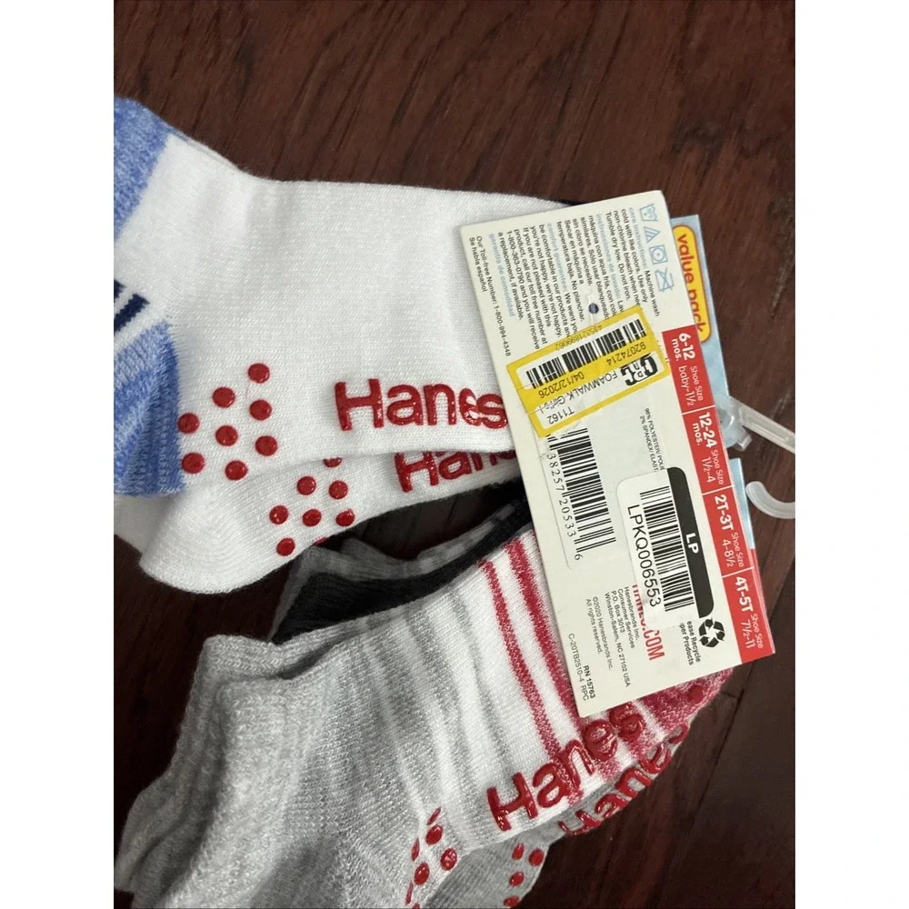 Hanes Boy's Toddler 10 Pairs Gripper Foot Bottom Crew Socks White 4T-5T New